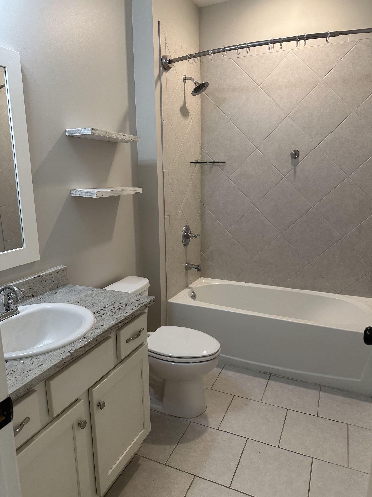 716 Plowson Road Mount Juliet, TN 37122 - Photo 26 of 40 Full bath in between two bedrooms