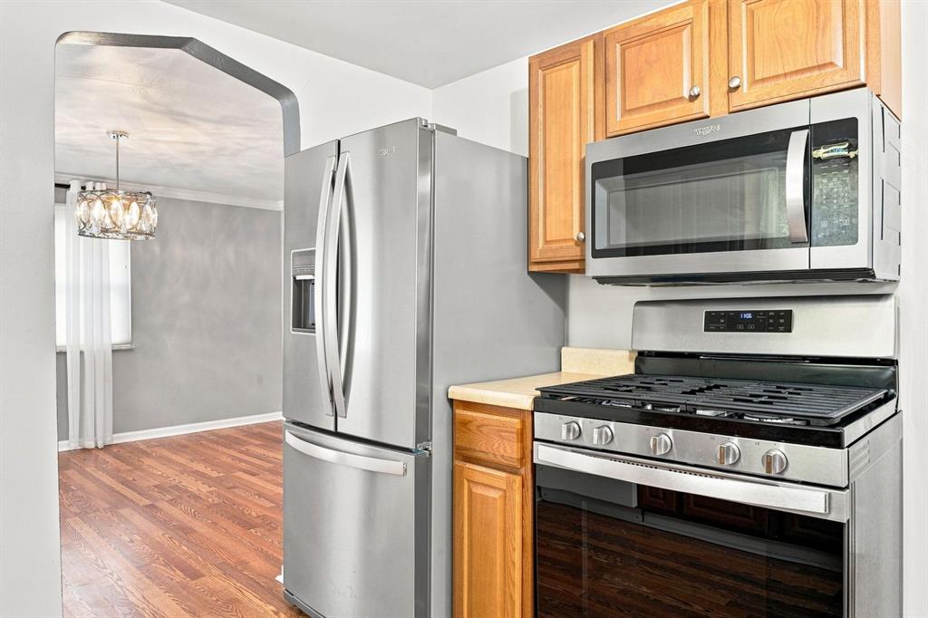 494 Lougeay Road Pittsburgh, PA 15235 - Photo 9 of 36 Gallery Image 9