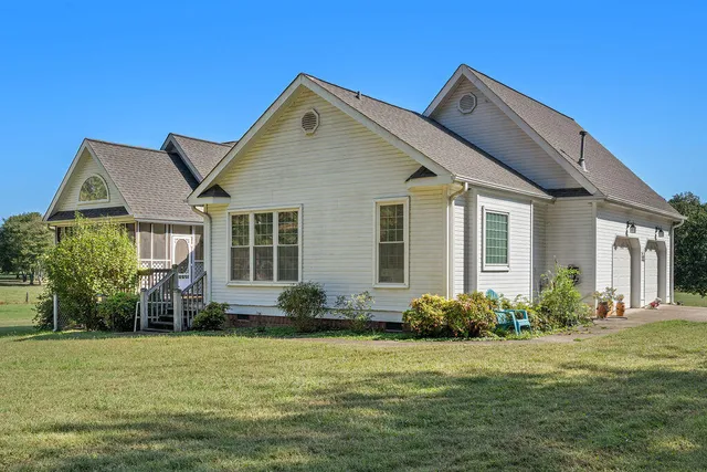 $585,000 | 1902 Long Hollow Road, Rock Spring, GA 30739