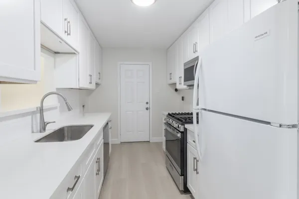 $1,500 | 1007 Cedar Street, Deer Park, TX 77536