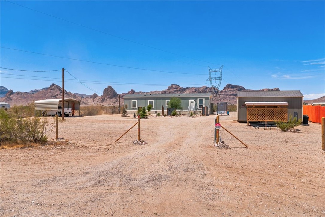 2177 South Estrella Road Golden Valley, AZ 86413 - Photo 3 of 36
