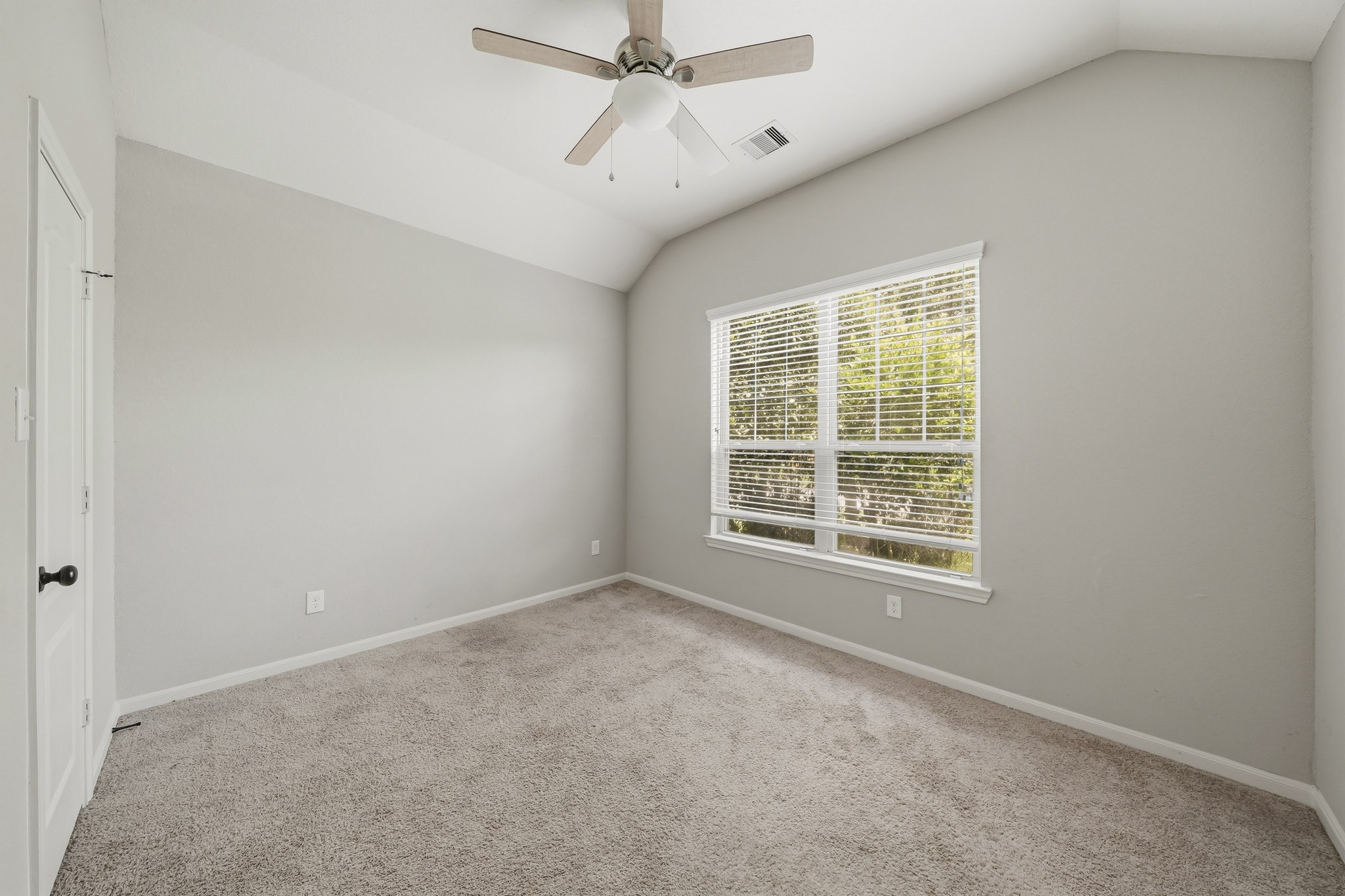 4603 Western Brook Drive Spring, TX 77388 - Photo 2 of 13