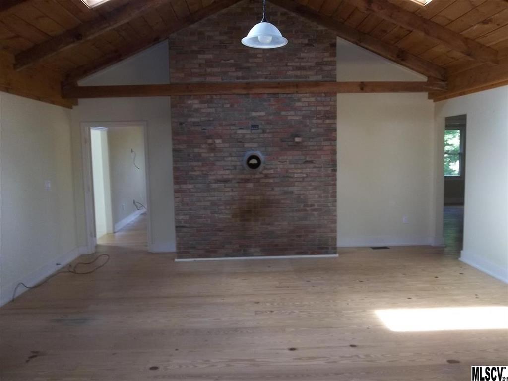 3660 Old Jonas Ridge Road Newland, NC 28657 - Photo 3 of 18 Gallery Image 3