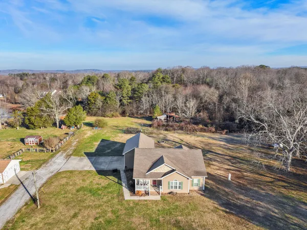 $450,000 | 292 District Line Road, Trenton, GA 30752