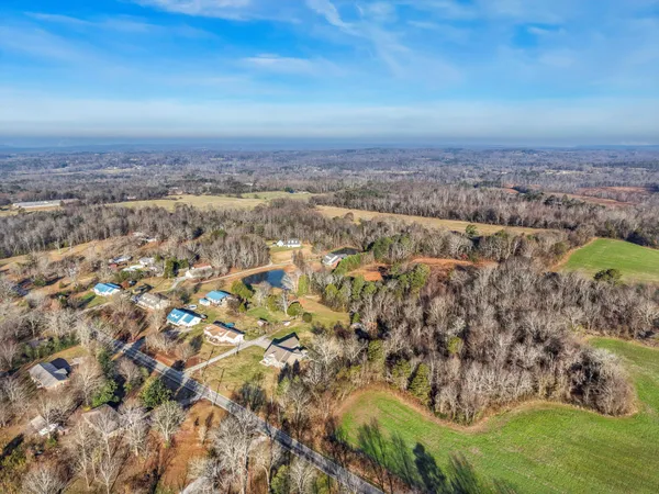$450,000 | 292 District Line Road, Trenton, GA 30752