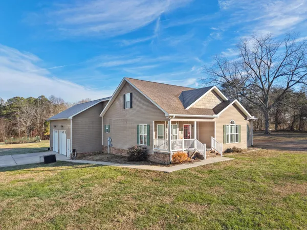 $450,000 | 292 District Line Road, Trenton, GA 30752