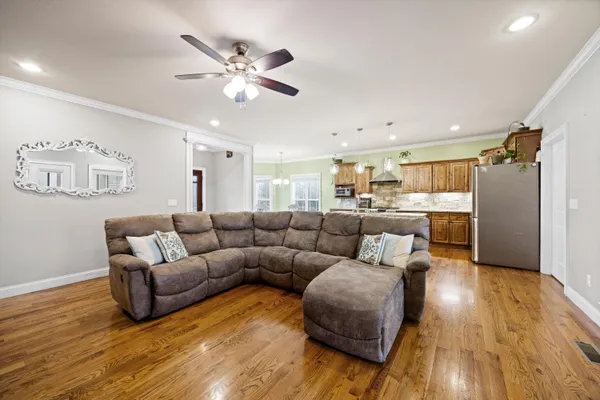 $450,000 | 292 District Line Road, Trenton, GA 30752