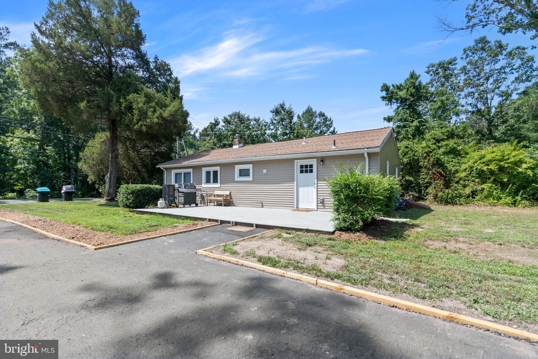 251 Cedarbrook Road Sicklerville, NJ 08081 - Photo 1 of 25