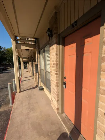 $950 | 3000 Guadalupe Street, Unit 112, Austin, TX 78705