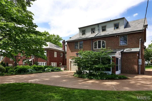 $1,349,000 | 528 Midvale Avenue, St. Louis, MO 63130