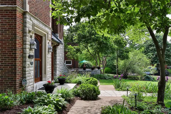 $1,349,000 | 528 Midvale Avenue, St. Louis, MO 63130