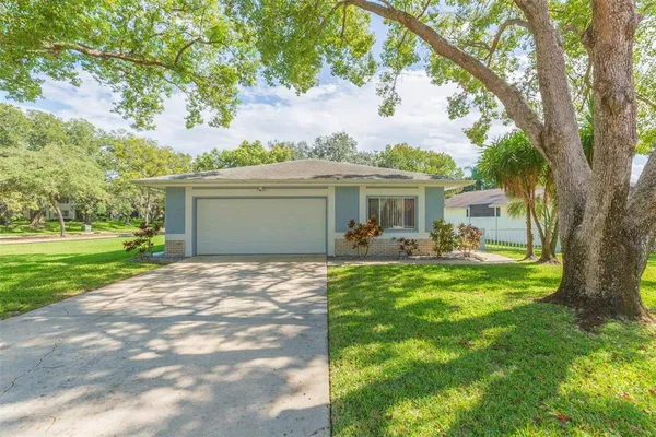 $325,000 | 13016 Club Drive, Hudson, FL 34667