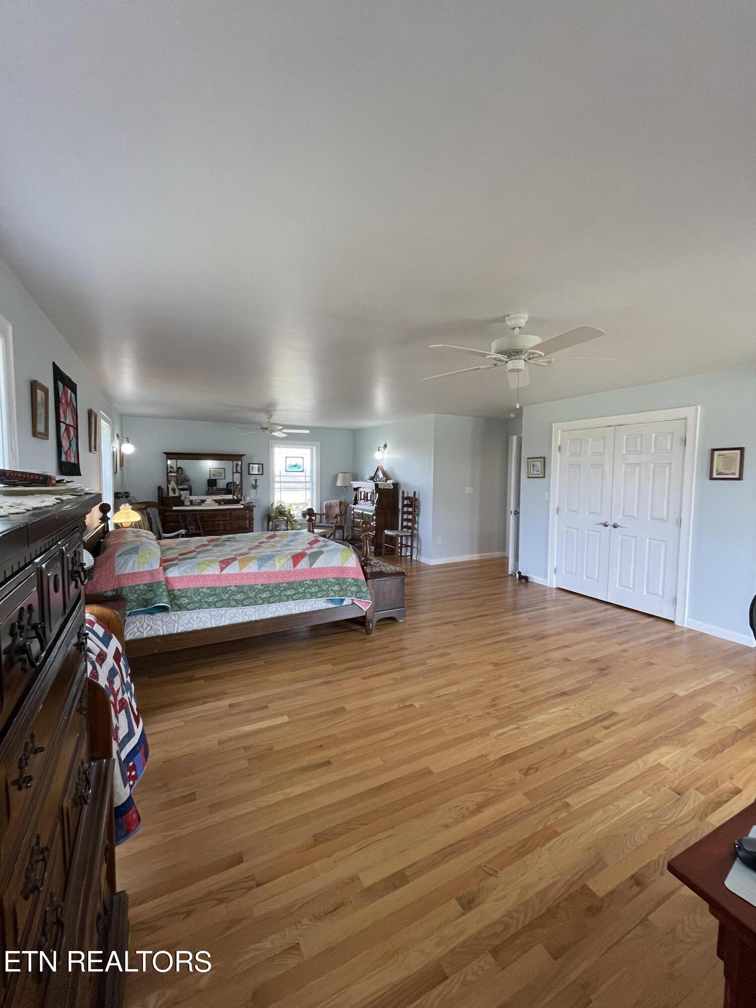 300 Cole Road New Tazewell, TN 37825 - Photo 24 of 51 IMG_2731