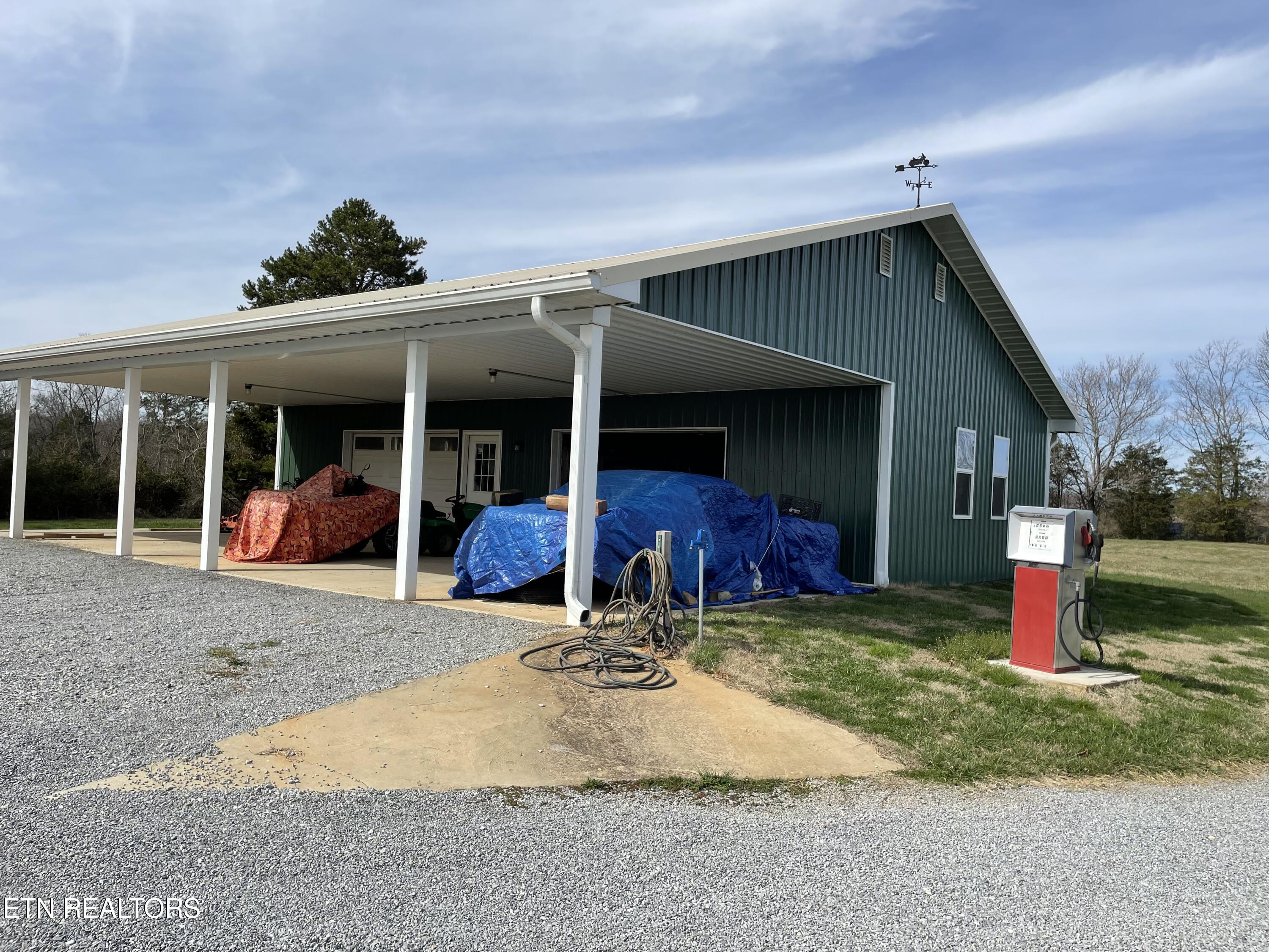300 Cole Road New Tazewell, TN 37825 - Photo 35 of 51 IMG_2767