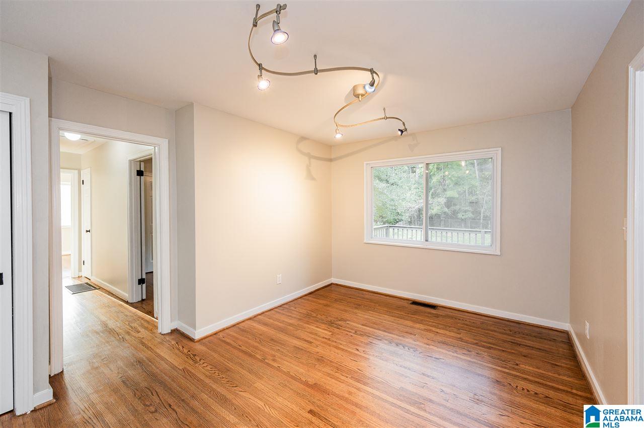 1524 Cresthill Road Birmingham, AL 35213 - Photo 6 of 33