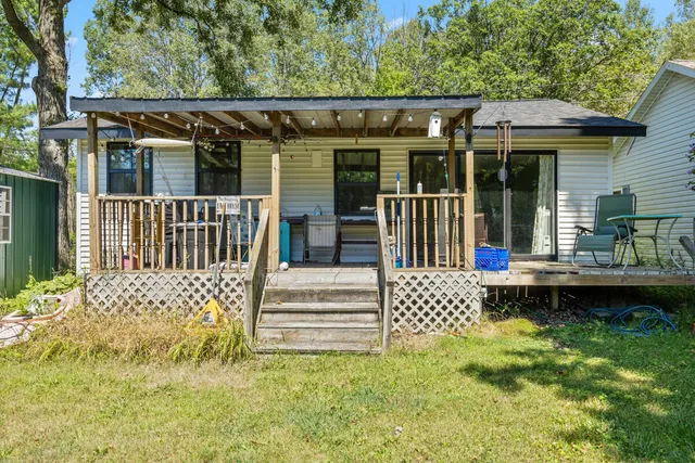 $155,000 | 7160 Windoga Lake Drive, Weidman, MI 48893