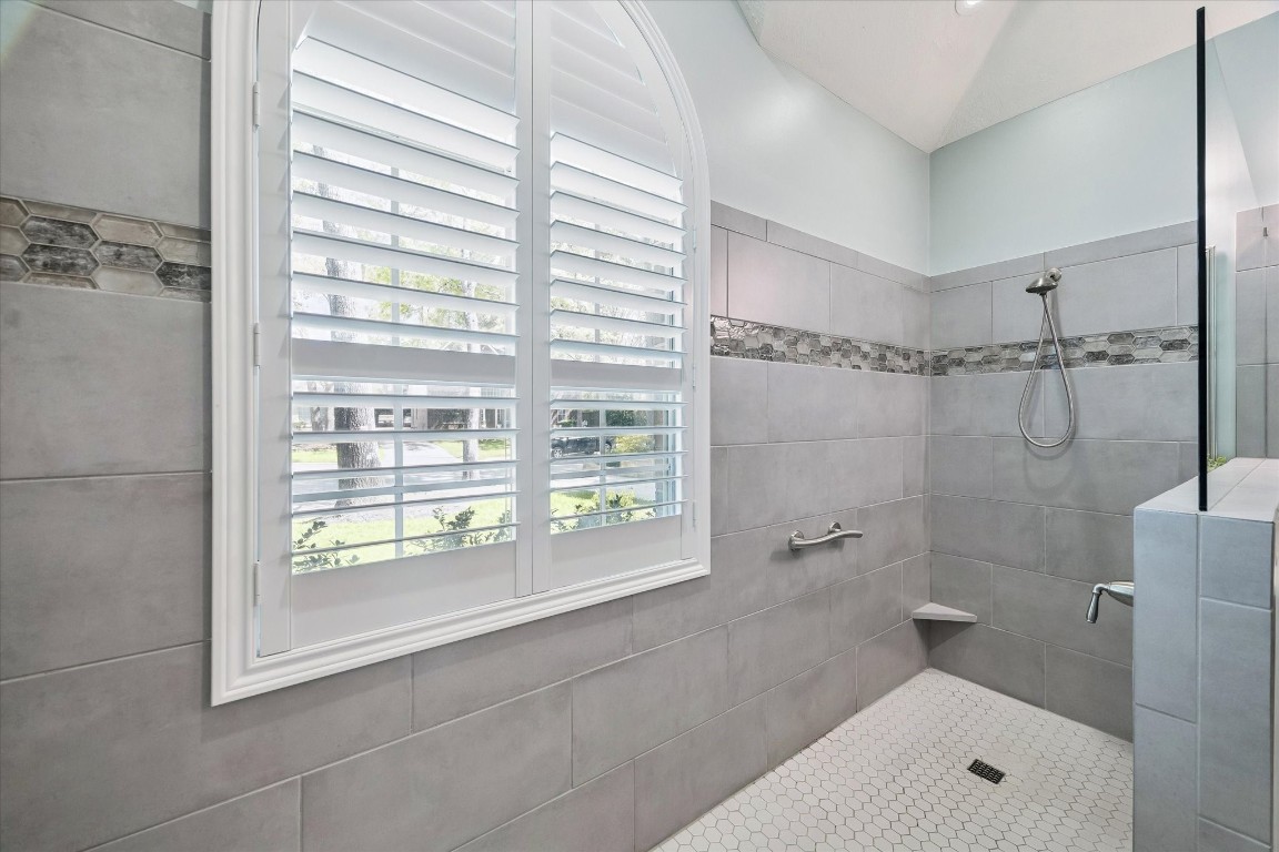 3007 Sycamore Tree Court Houston, TX 77345 - Photo 16 of 24