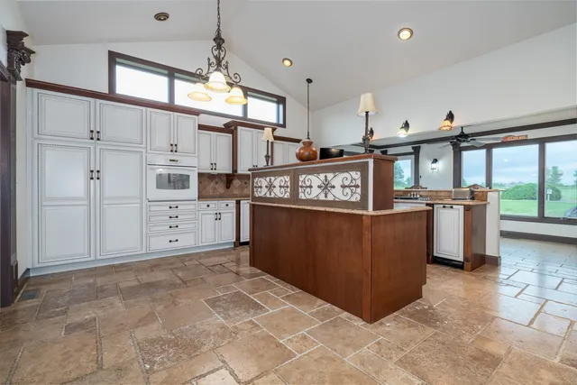 $339,900 | 3903 Dunloe Place, Bloomington, IL 61704