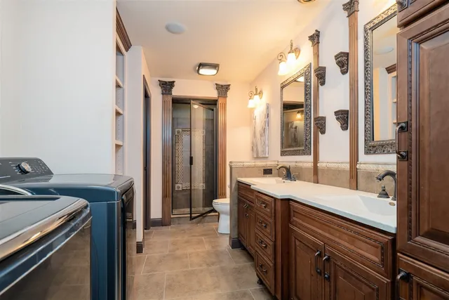 $339,900 | 3903 Dunloe Place, Bloomington, IL 61704