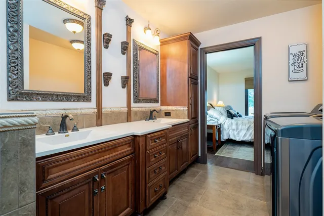 $339,900 | 3903 Dunloe Place, Bloomington, IL 61704