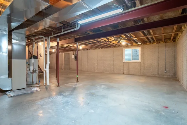 $339,900 | 3903 Dunloe Place, Bloomington, IL 61704