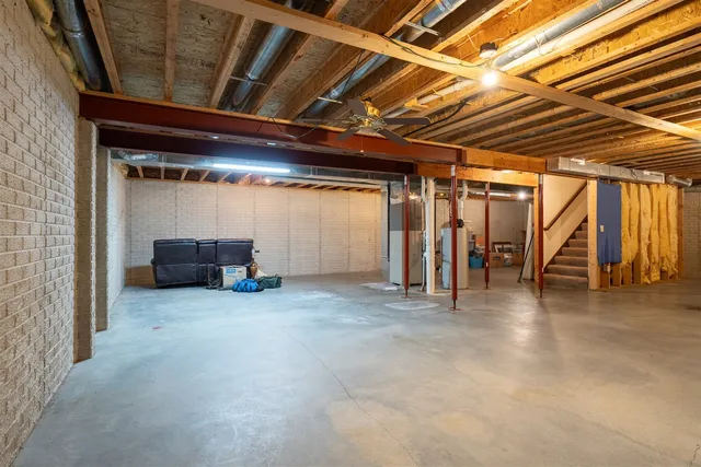 $339,900 | 3903 Dunloe Place, Bloomington, IL 61704