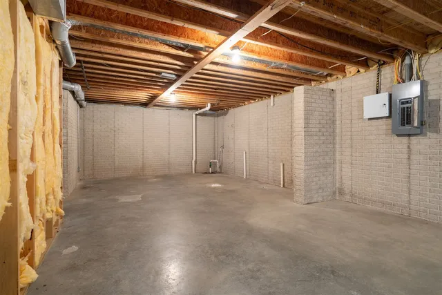 $339,900 | 3903 Dunloe Place, Bloomington, IL 61704