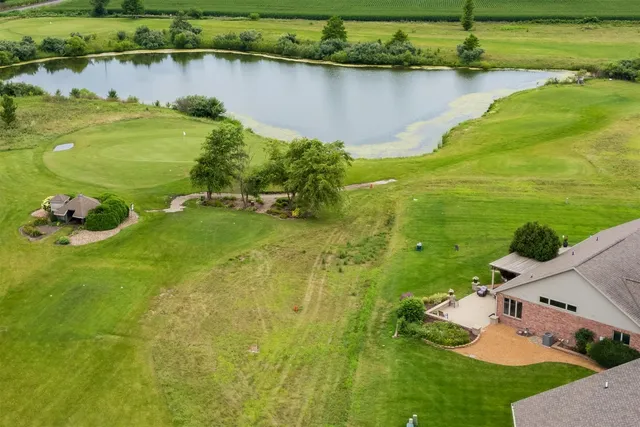 $339,900 | 3903 Dunloe Place, Bloomington, IL 61704