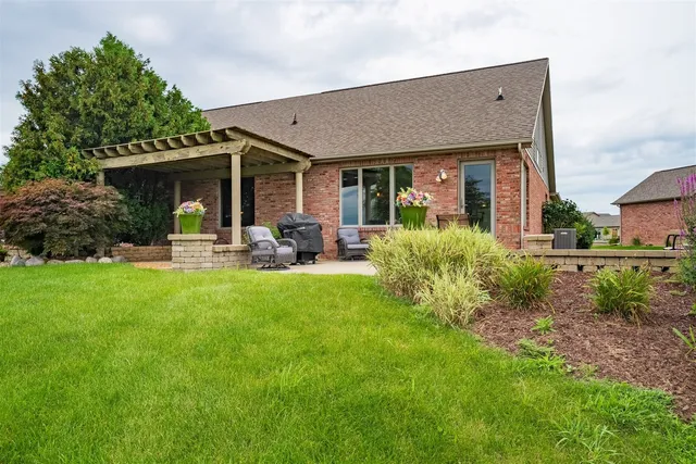 $339,900 | 3903 Dunloe Place, Bloomington, IL 61704