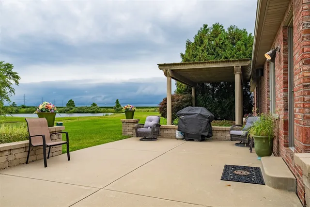 $339,900 | 3903 Dunloe Place, Bloomington, IL 61704