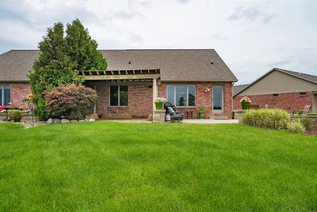 $339,900 | 3903 Dunloe Place, Bloomington, IL 61704
