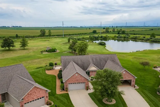 $339,900 | 3903 Dunloe Place, Bloomington, IL 61704