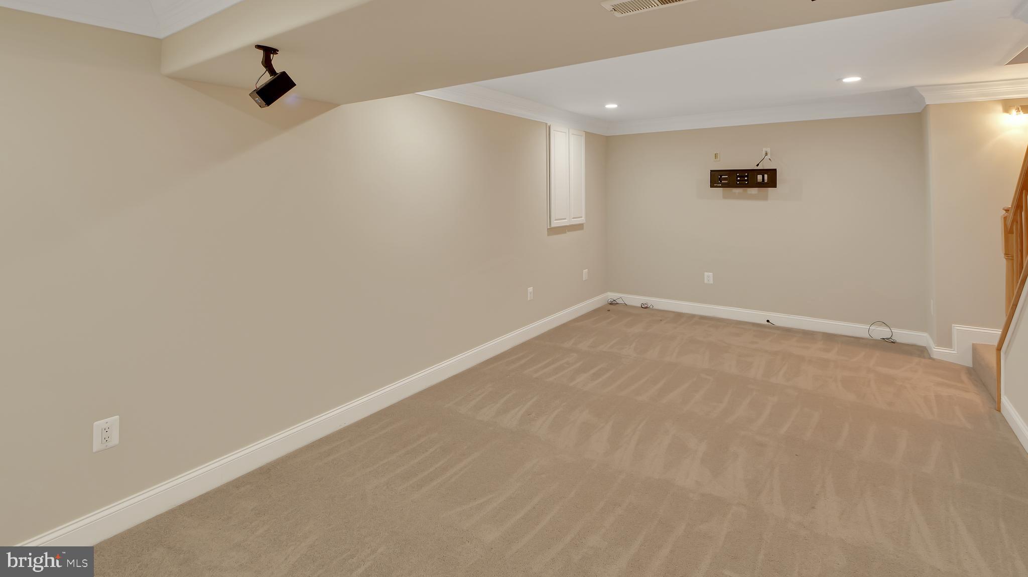 177 Dale Road Pasadena, MD 21122 - Photo 9 of 46 Family Room