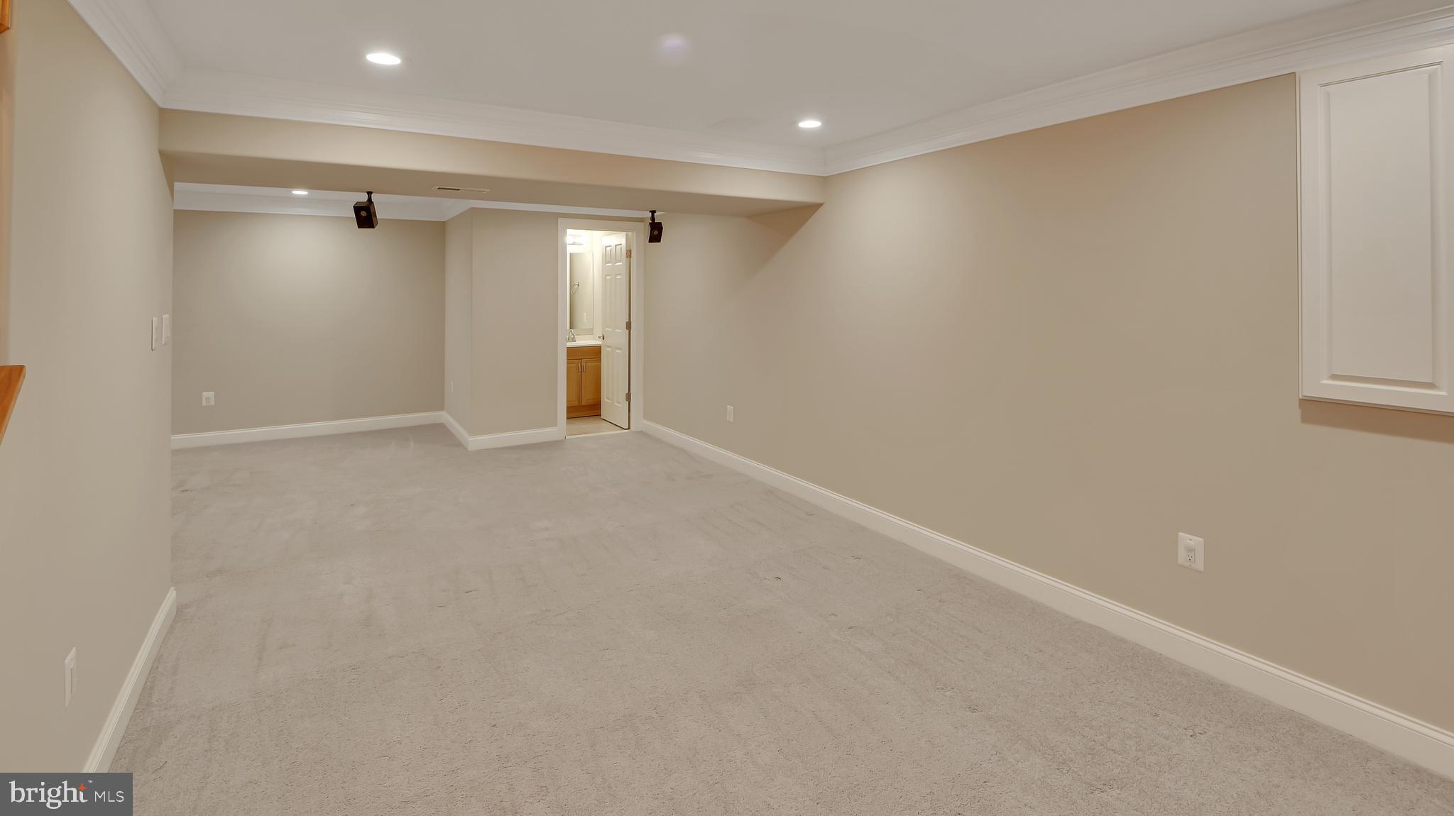 177 Dale Road Pasadena, MD 21122 - Photo 10 of 46 Family Room