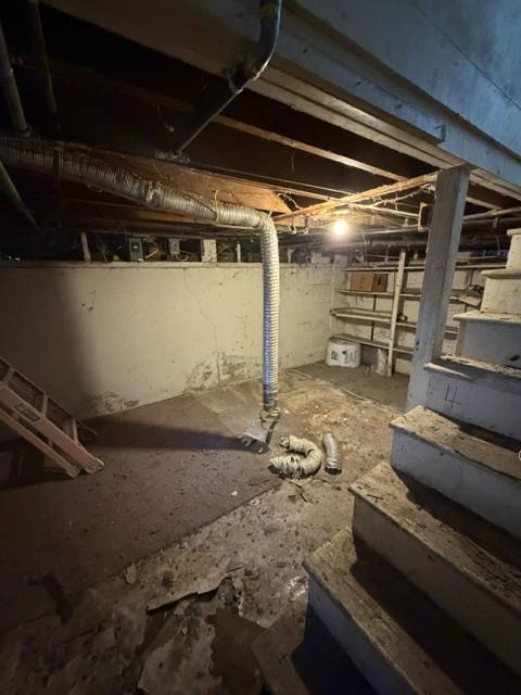 470 2nd Street Gustine, CA 95322 - Photo 35 of 70 Lots of storage in basement / cellar