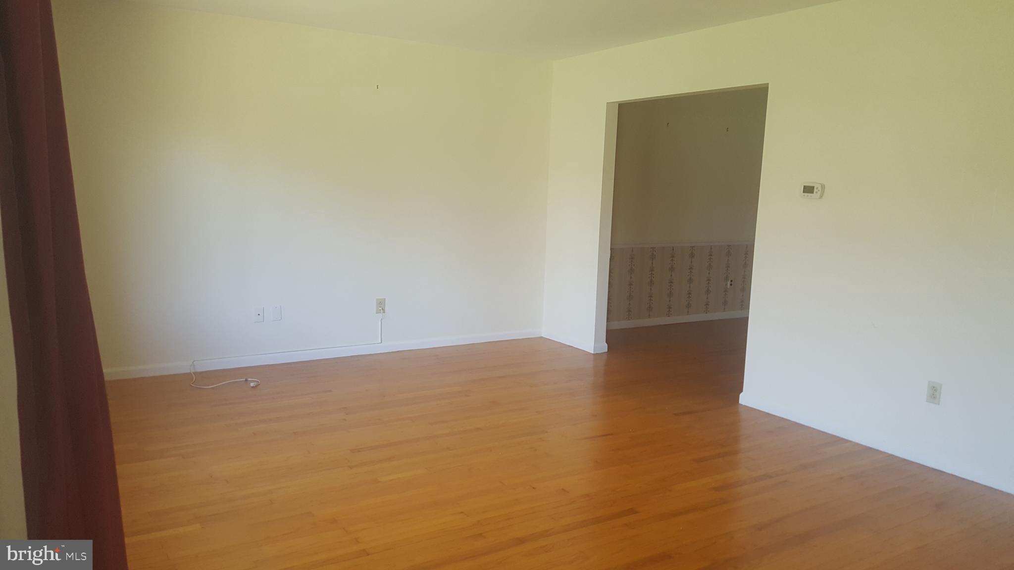 634 Olde Farm Road Media, PA 19063 - Photo 3 of 13 Gleaming Hardwoods to enjoy