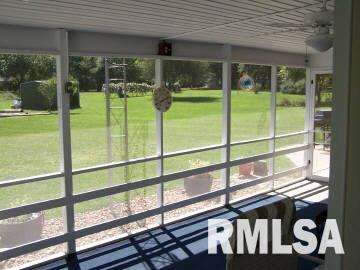 10 Edgewood Drive Mount Vernon, IL 62864 - Photo 2 of 3