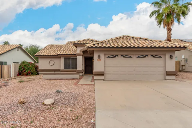 $432,500 | 6522 East Russell Street, Mesa, AZ 85215