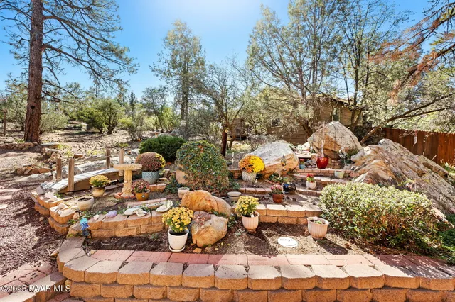 a view of outdoor space yard and patio