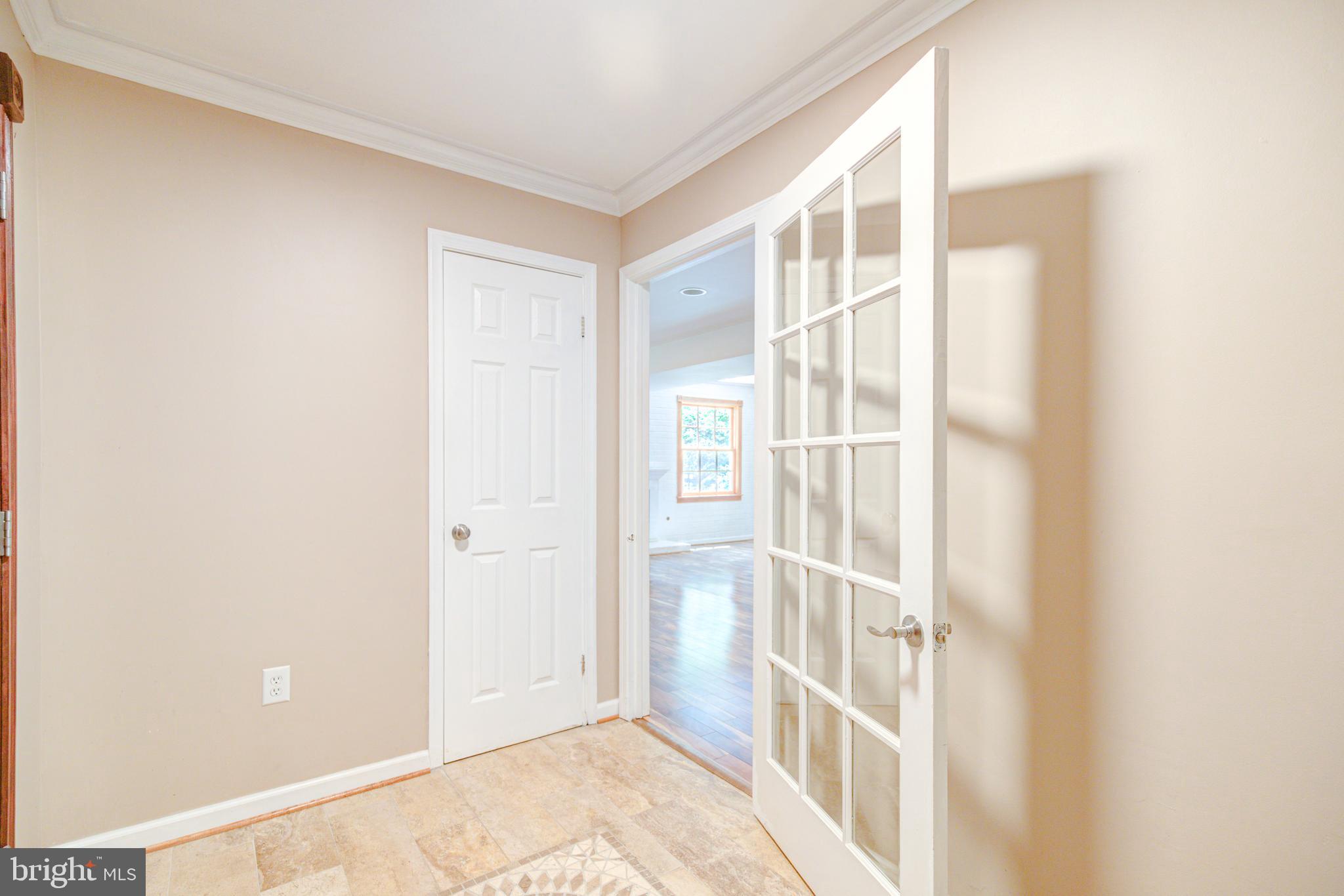 11503 Drop Forge Lane Reston, VA 20191 - Photo 4 of 59