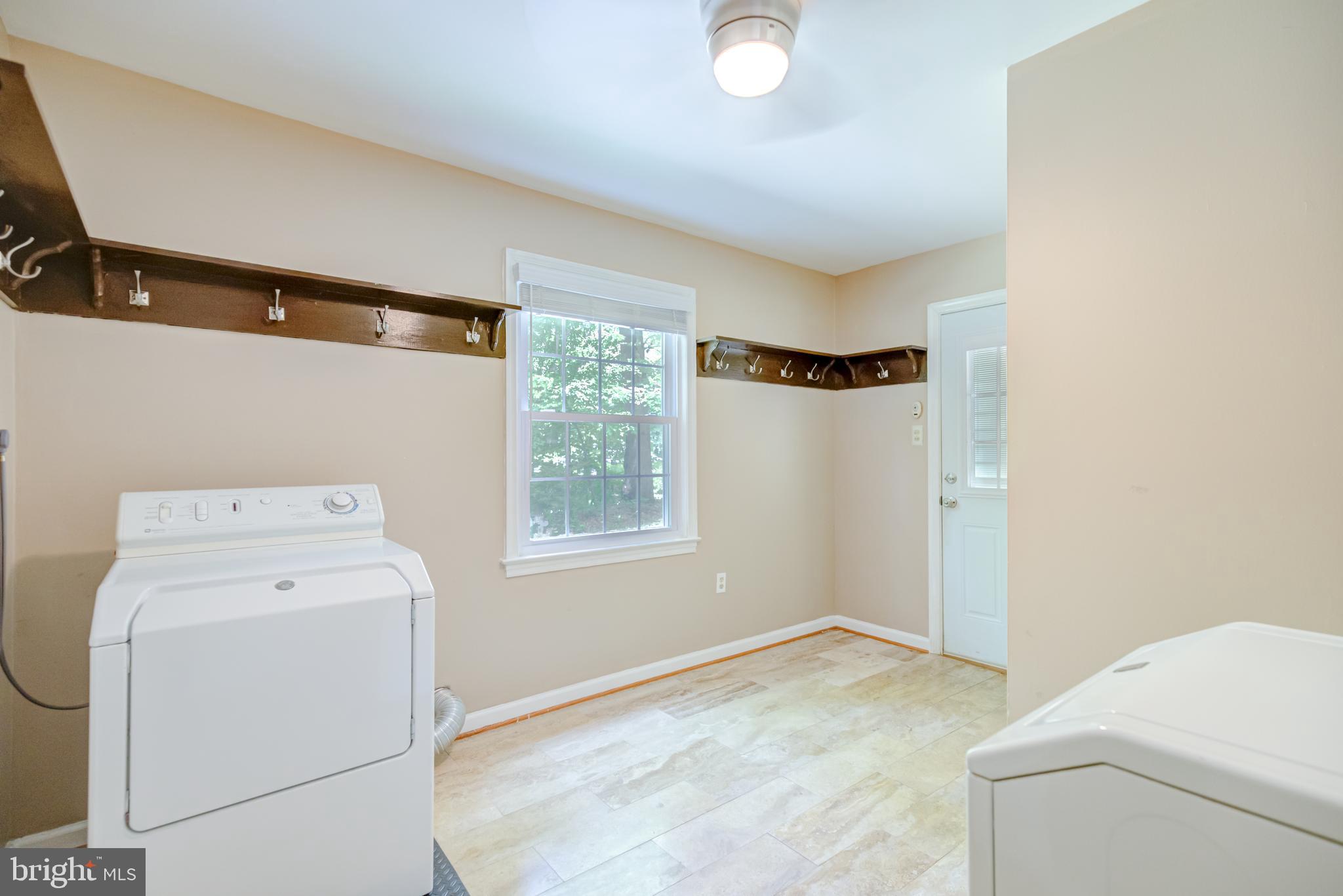 11503 Drop Forge Lane Reston, VA 20191 - Photo 8 of 59