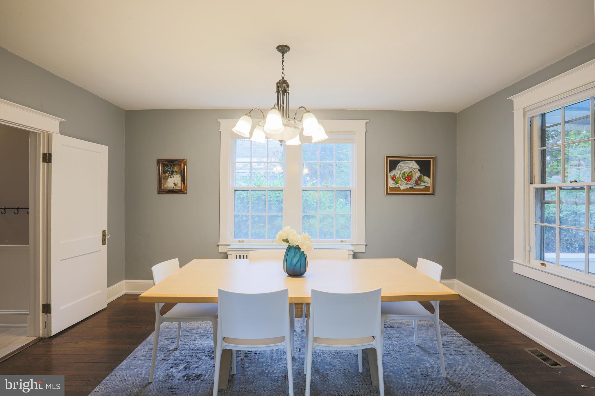 649 Plymouth Road Baltimore, MD 21229 - Photo 14 of 62 Gorgeous large dining room.
