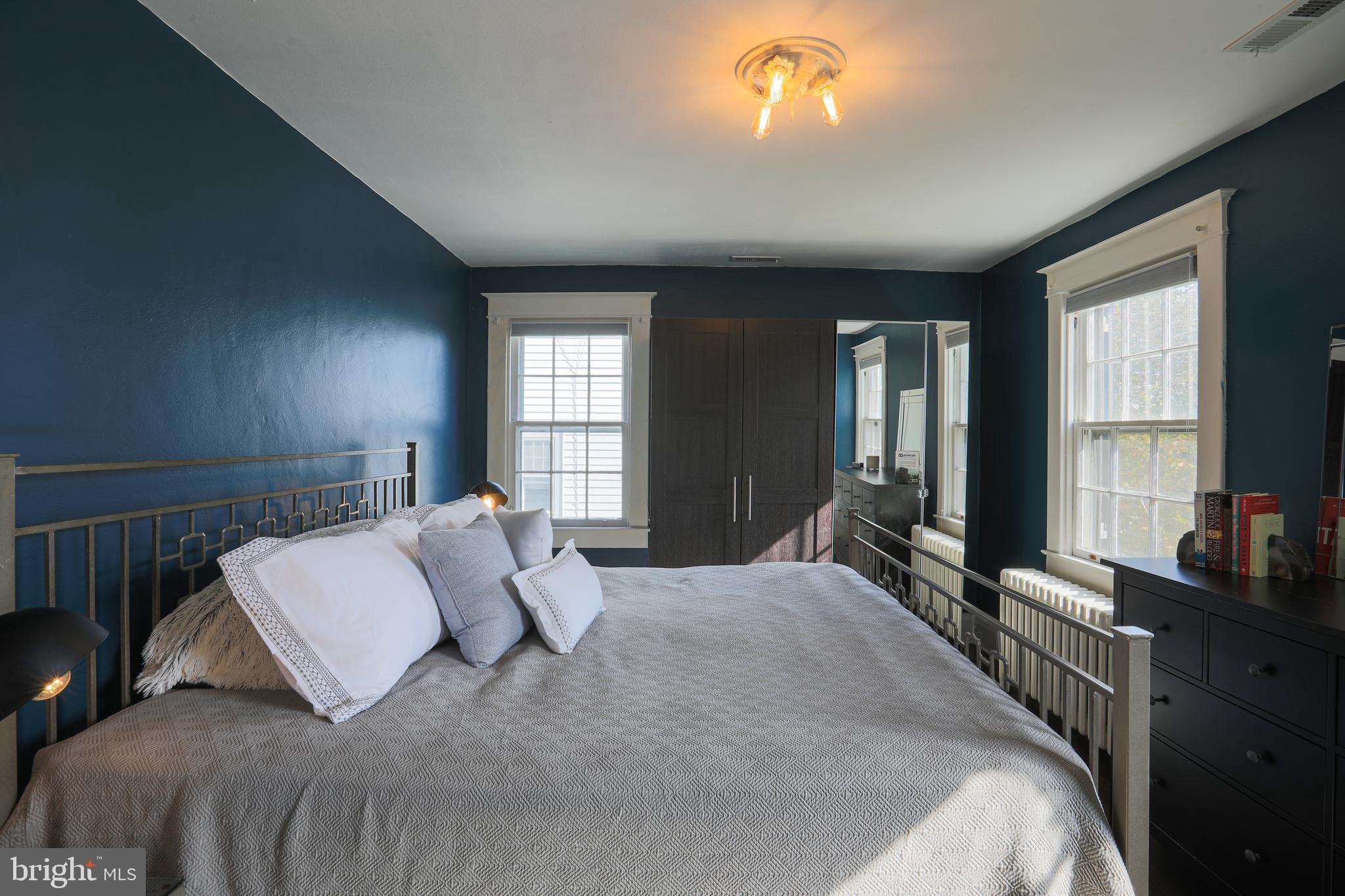 649 Plymouth Road Baltimore, MD 21229 - Photo 35 of 62 Sophisticated primary bedroom