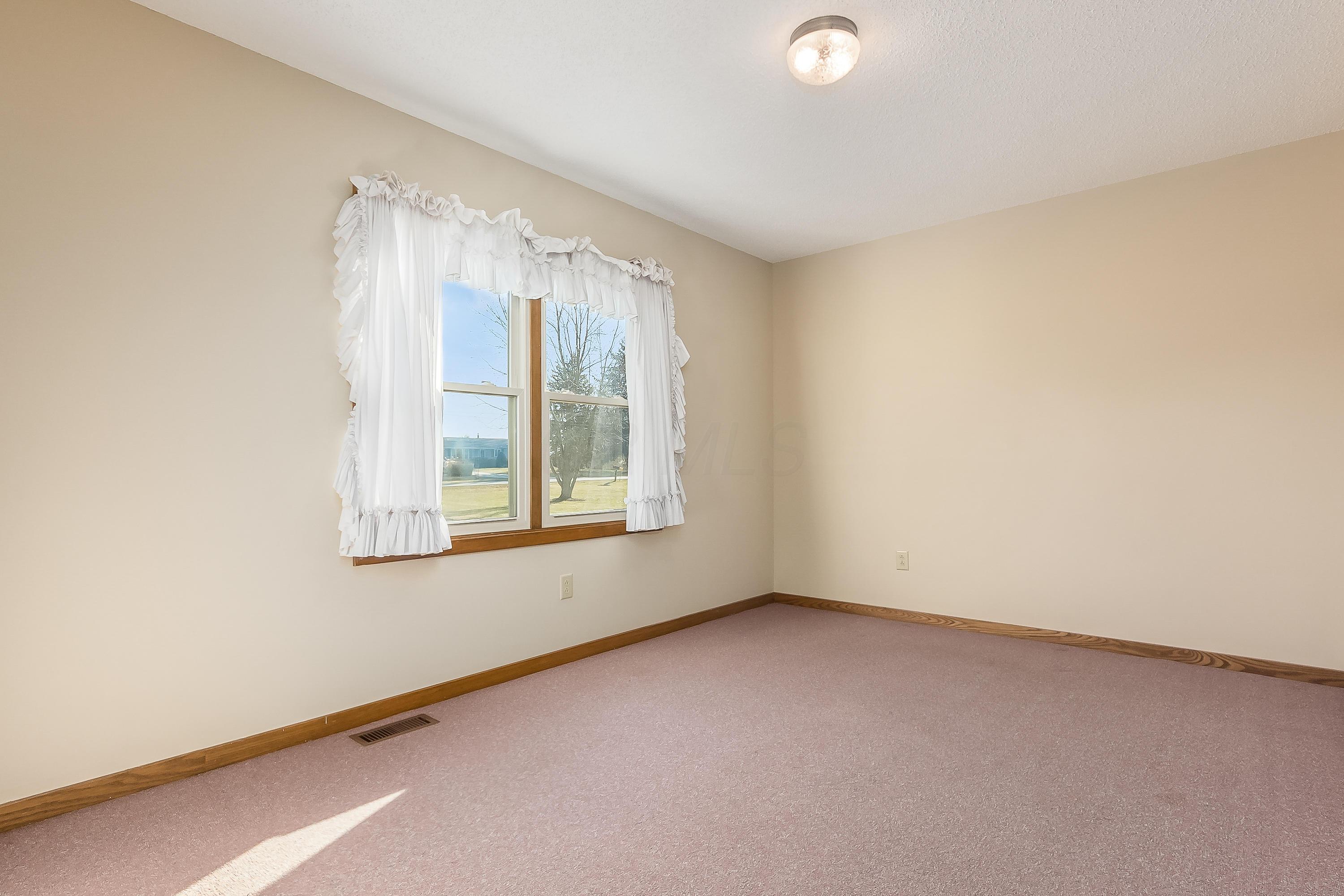6300 Steitz Road Powell, OH 43065 - Photo 3 of 30 Gallery Image 3