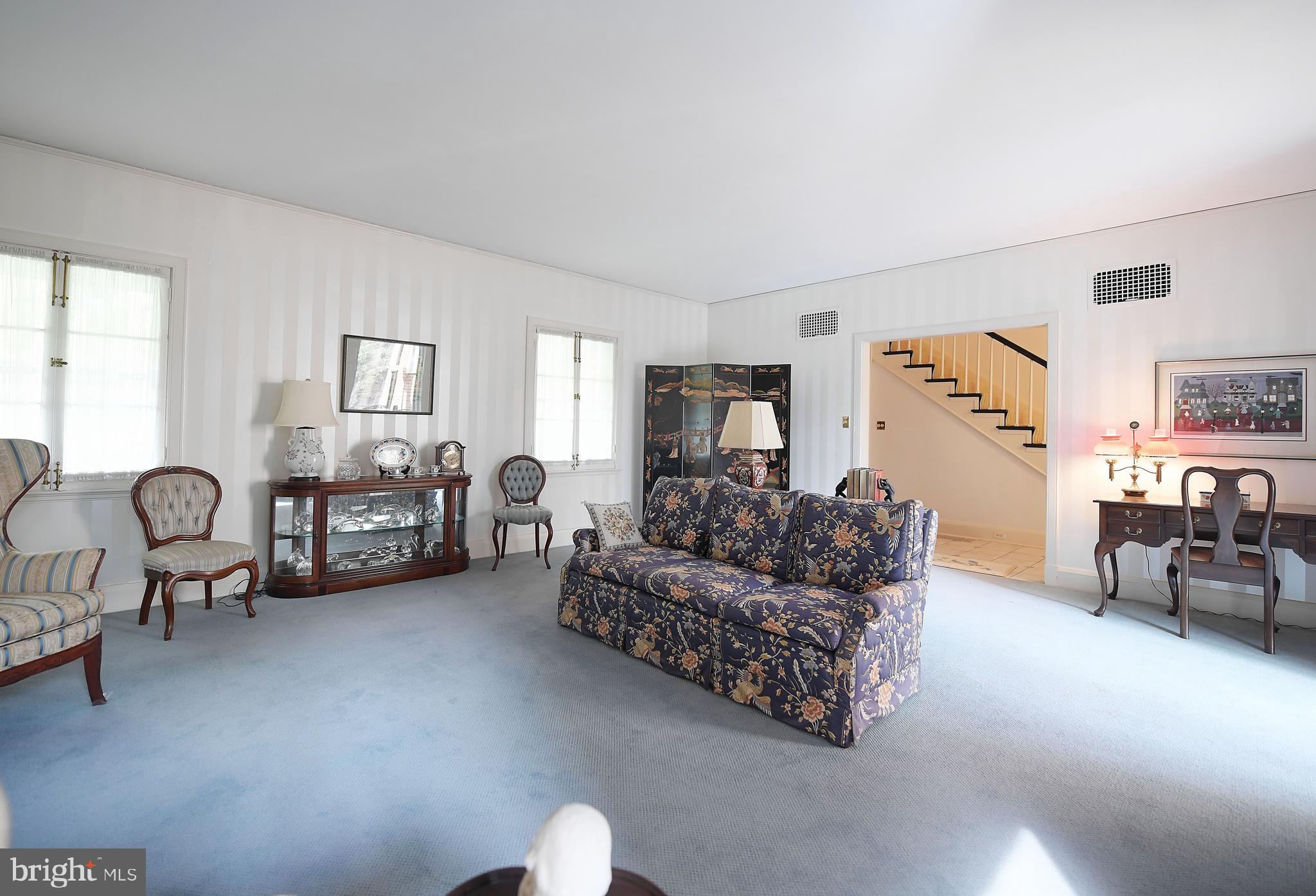 213 Kemble Road Baltimore, MD 21218 - Photo 11 of 66 Formal Living Room