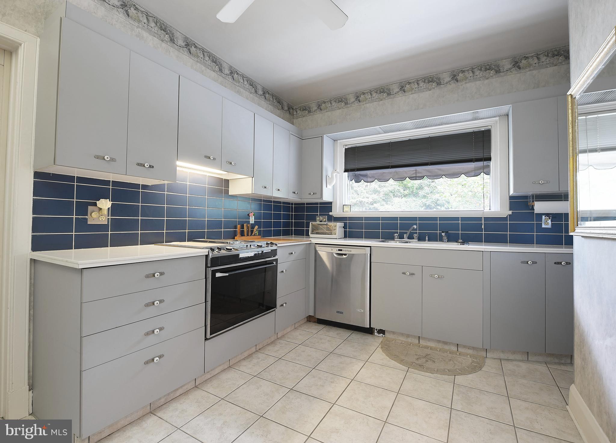 213 Kemble Road Baltimore, MD 21218 - Photo 23 of 66 Kitchen View