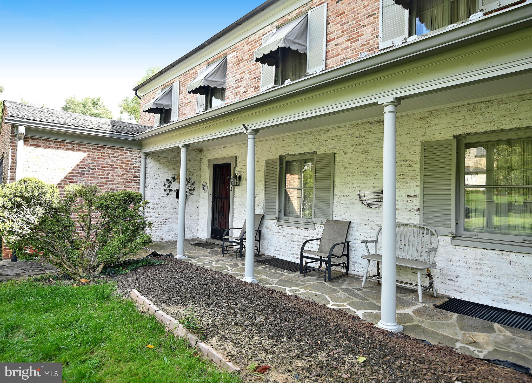 213 Kemble Road Baltimore, MD 21218 - Photo 7 of 66 Front Porch Entry