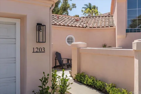 $1,085,000 | 1203 Via Apuesto, San Marcos, CA 92078