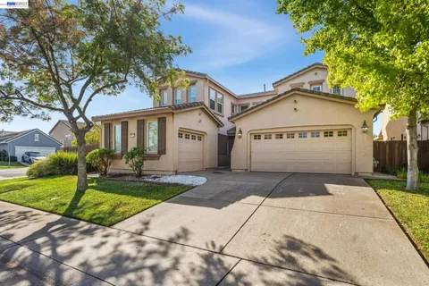 $749,800 | 5212 Namath Circle, Elk Grove, CA 95757
