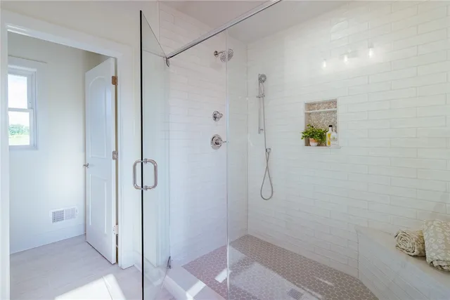 $700,350 | 18 Mendon Green, Pittsford, NY 14534